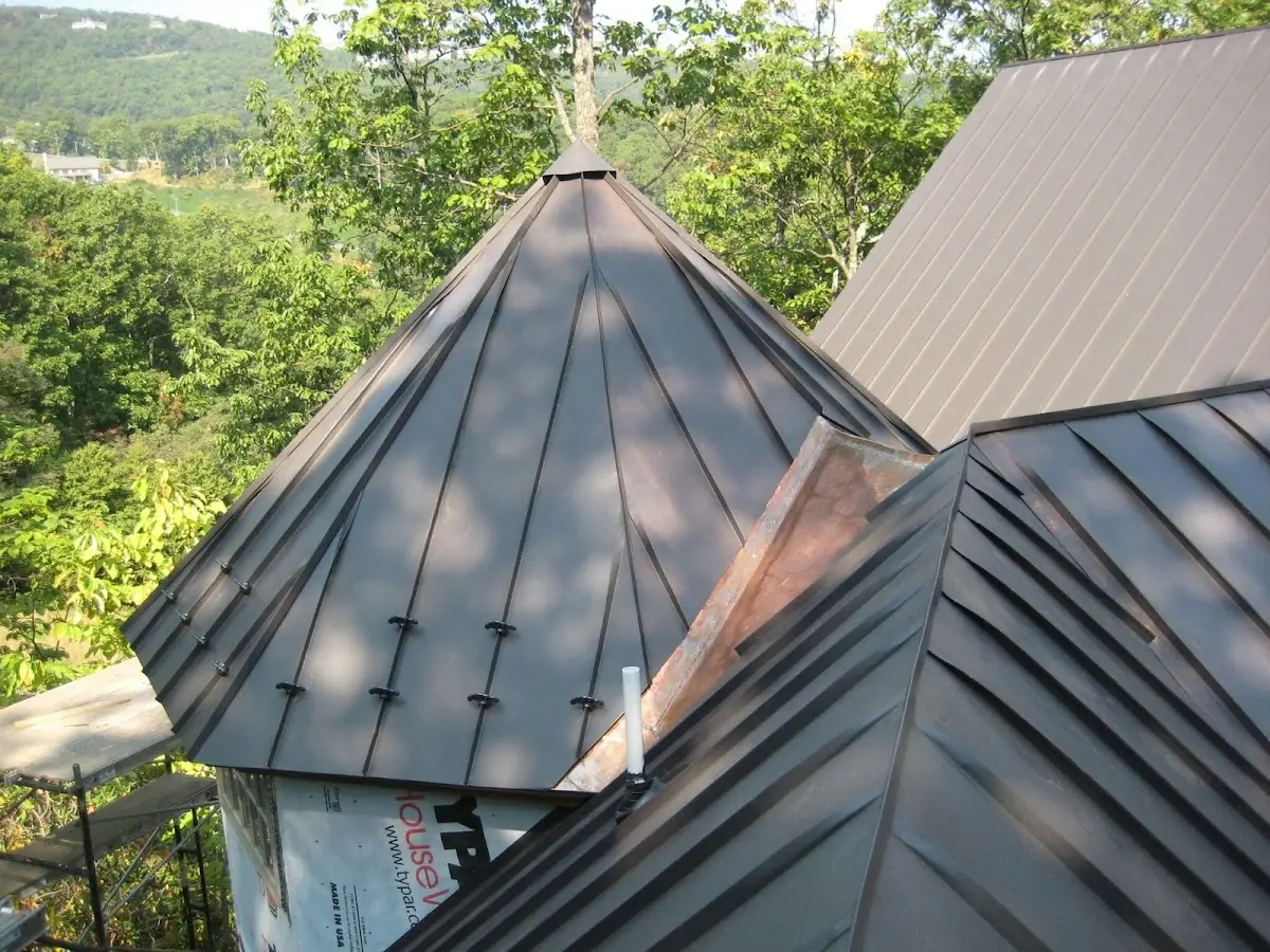 Professional Roof Tarp Installation by Craftsman Roofing in Saxton Falls